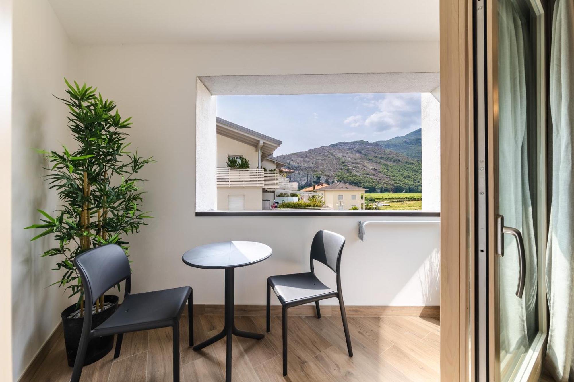 Boutique Apartments By Annalisa Torbole Sul Garda Eksteriør bilde