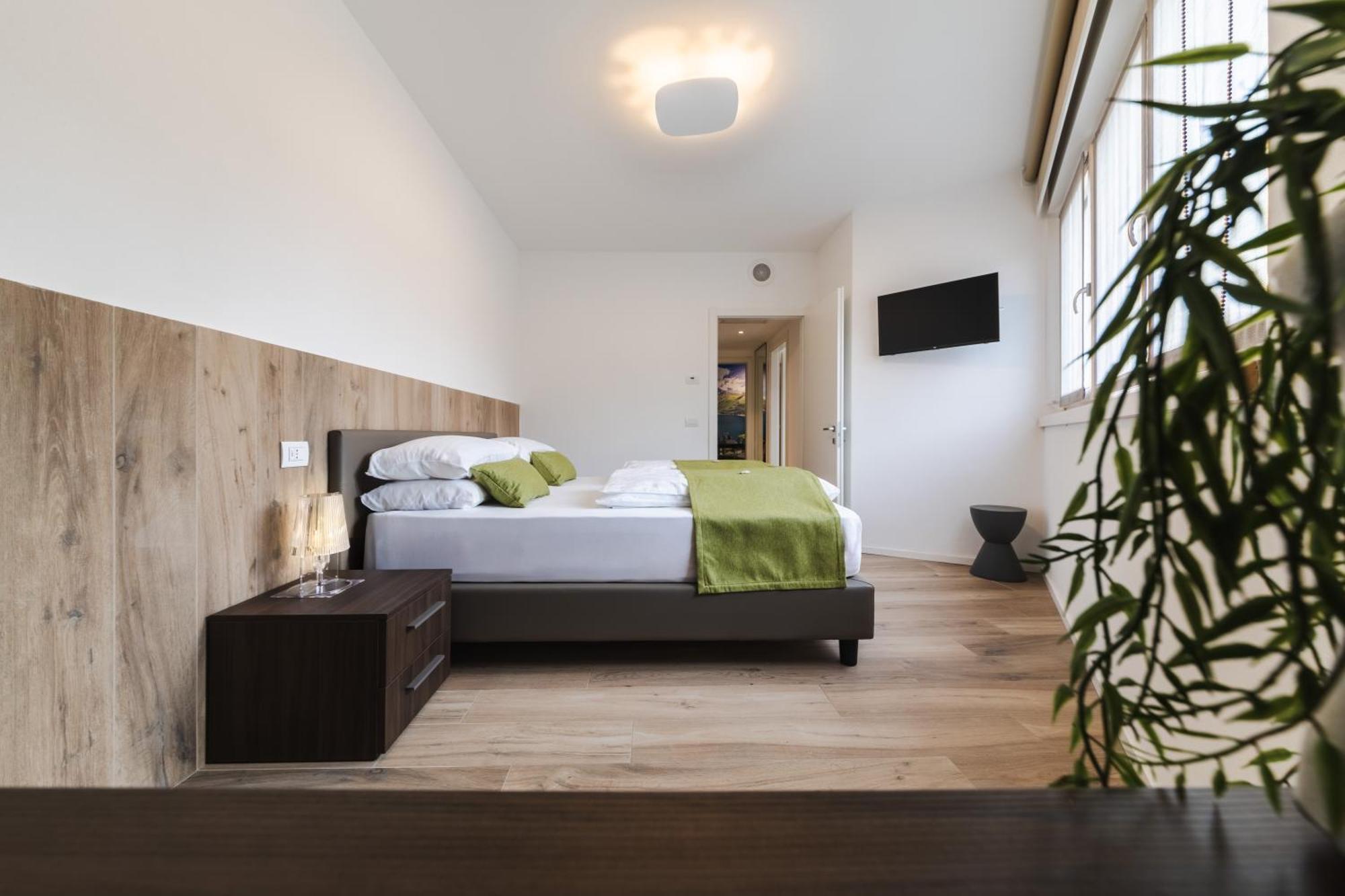 Boutique Apartments By Annalisa Torbole Sul Garda Eksteriør bilde