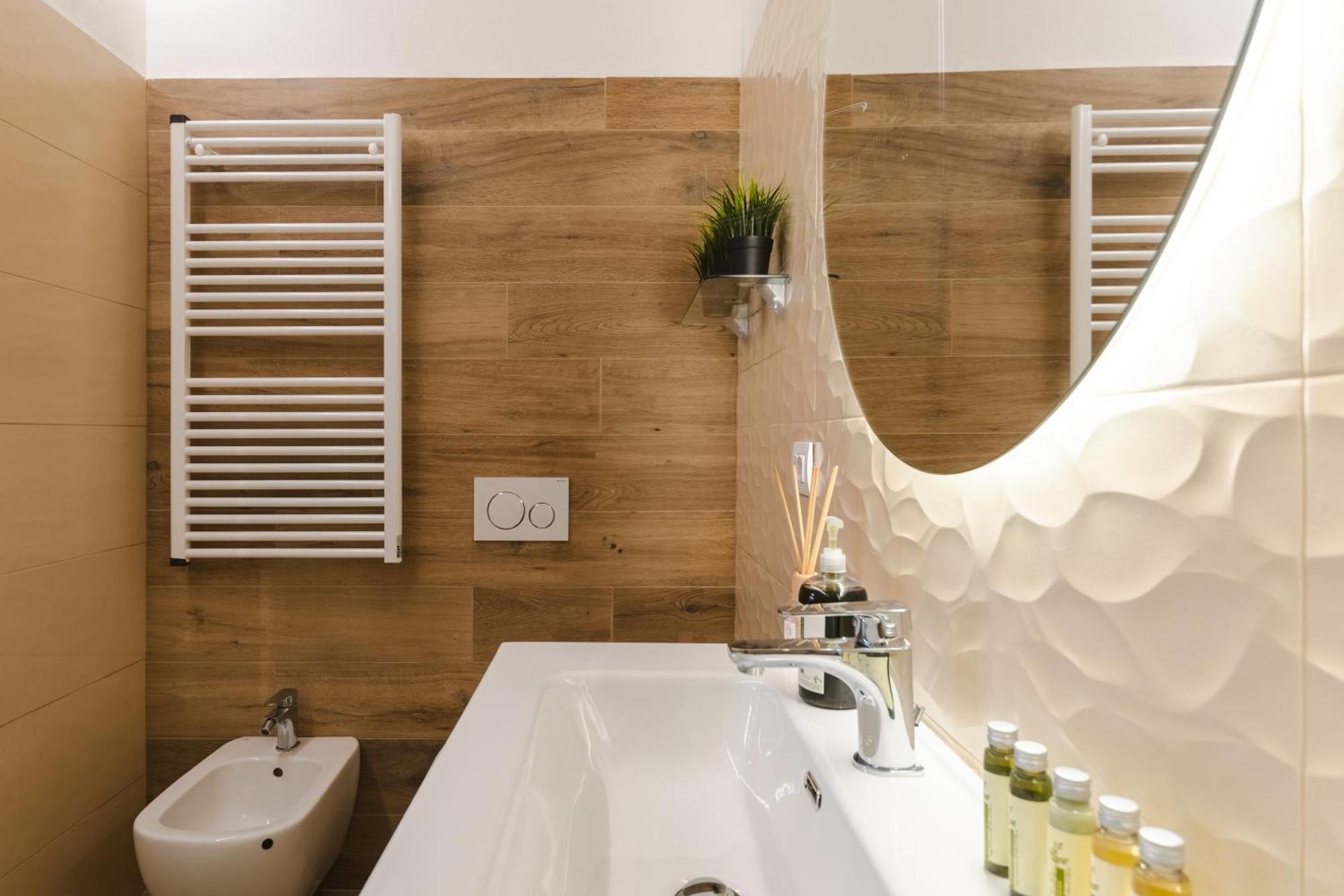 Boutique Apartments By Annalisa Torbole Sul Garda Eksteriør bilde
