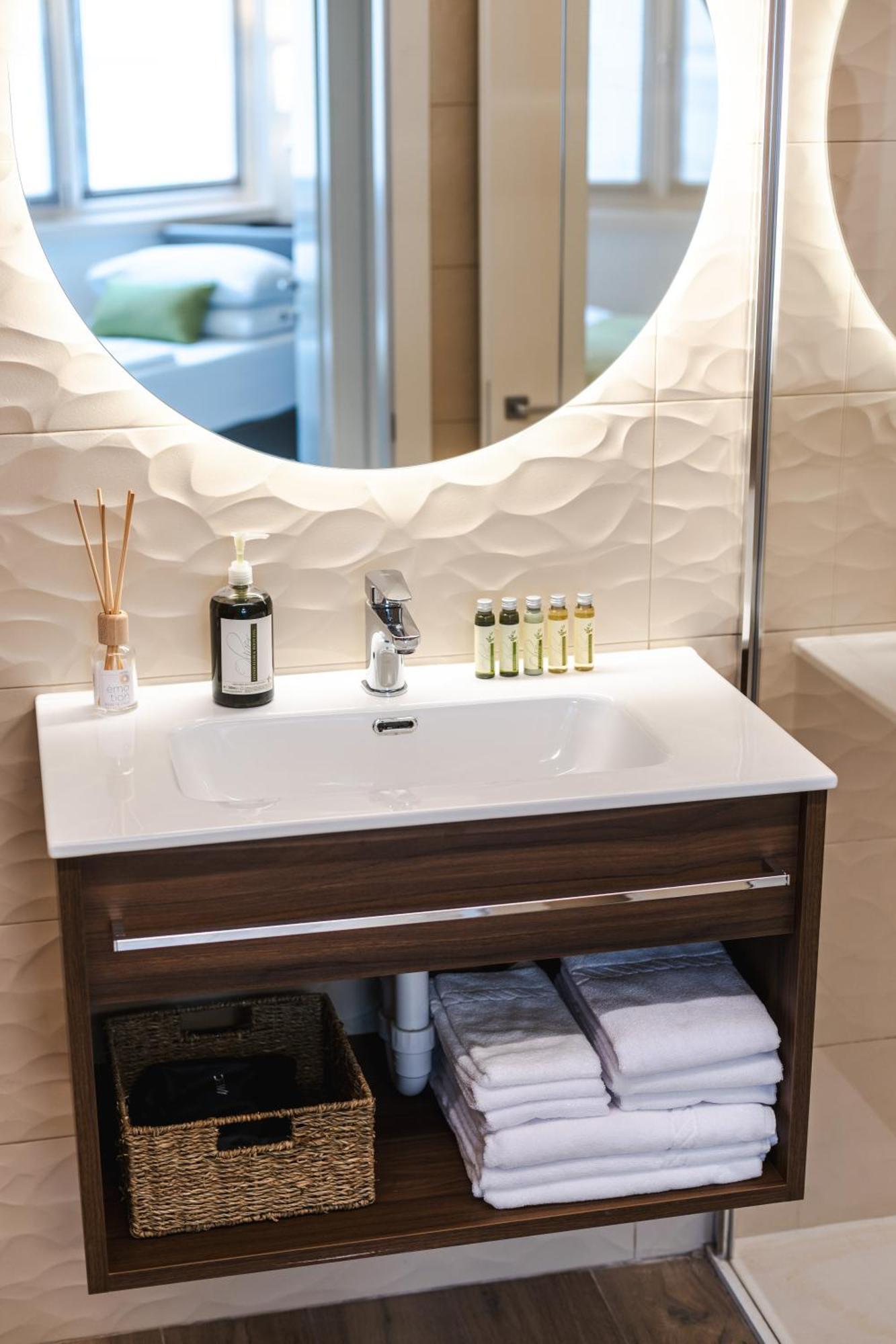 Boutique Apartments By Annalisa Torbole Sul Garda Eksteriør bilde