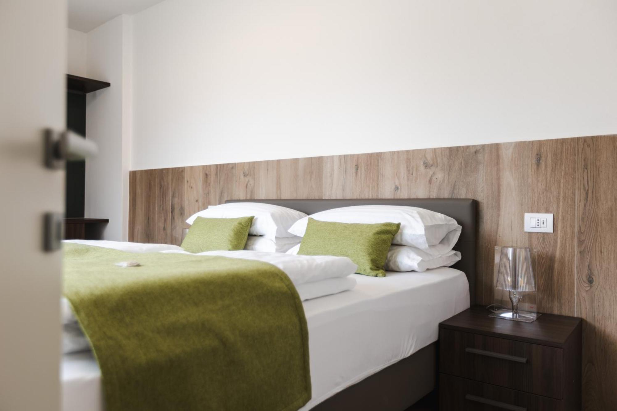 Boutique Apartments By Annalisa Torbole Sul Garda Eksteriør bilde